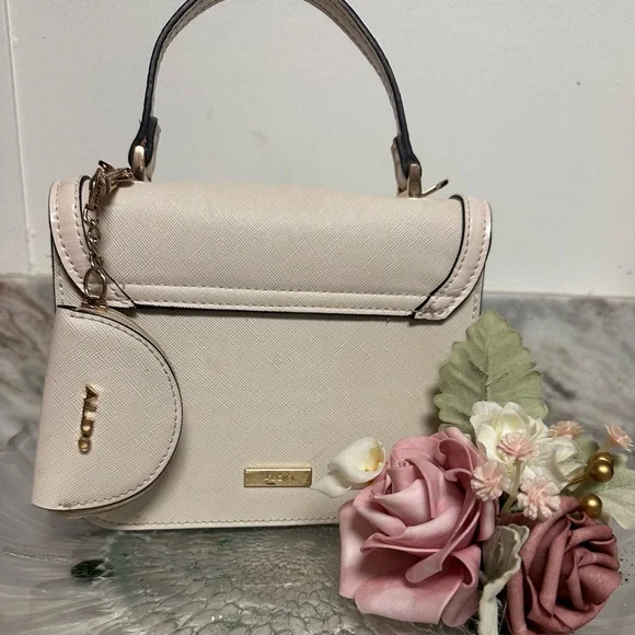 Aldo Cream Mini Bag with Gold Details - Picture 2 of 6